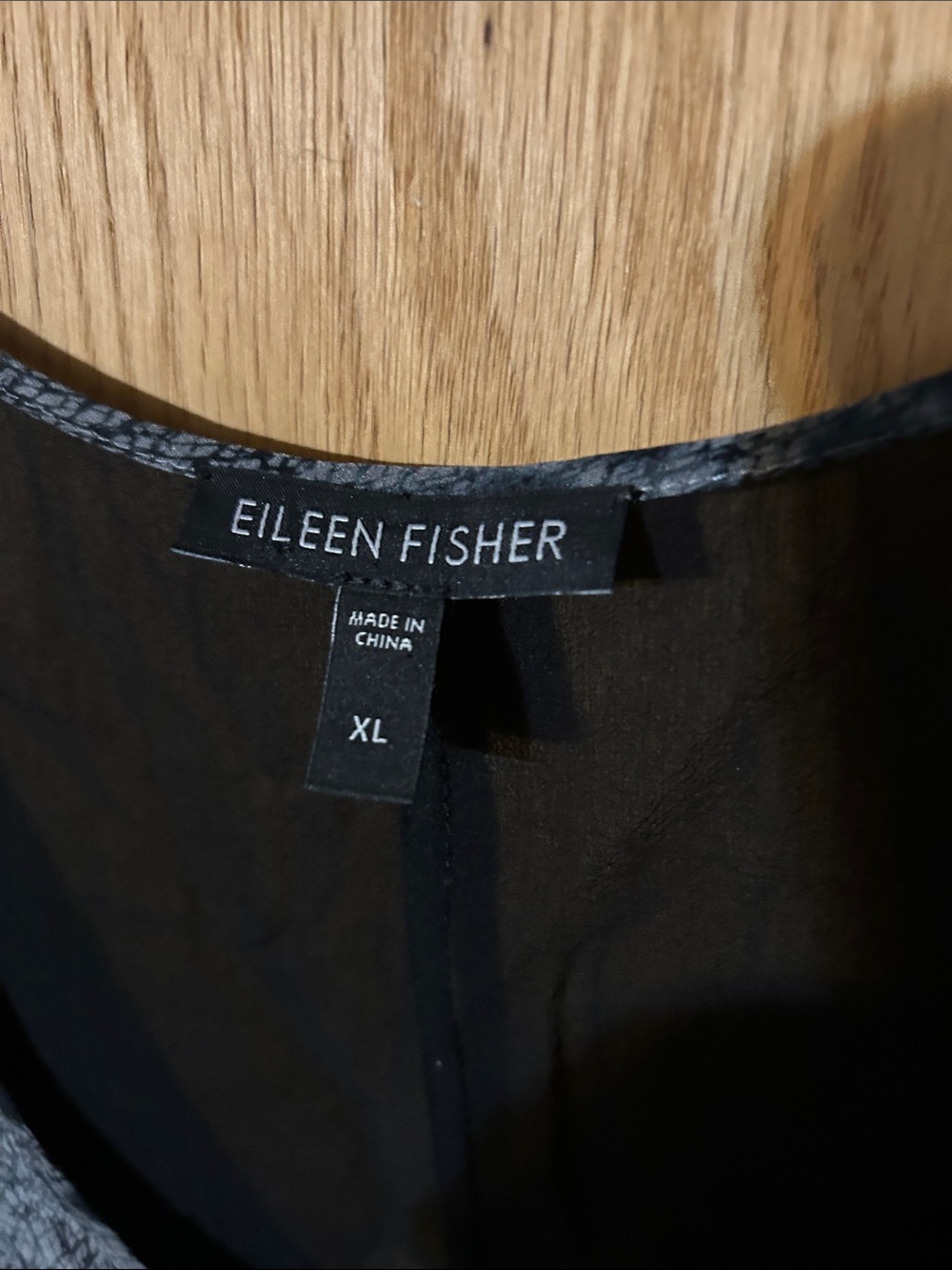 Eileen Fisher Black and Gray silk V-Neck Printed Tunic - Picture 2 of 5